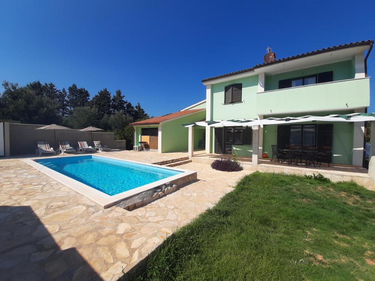 Vila Lokvanj Ližnjan Buitenkant foto