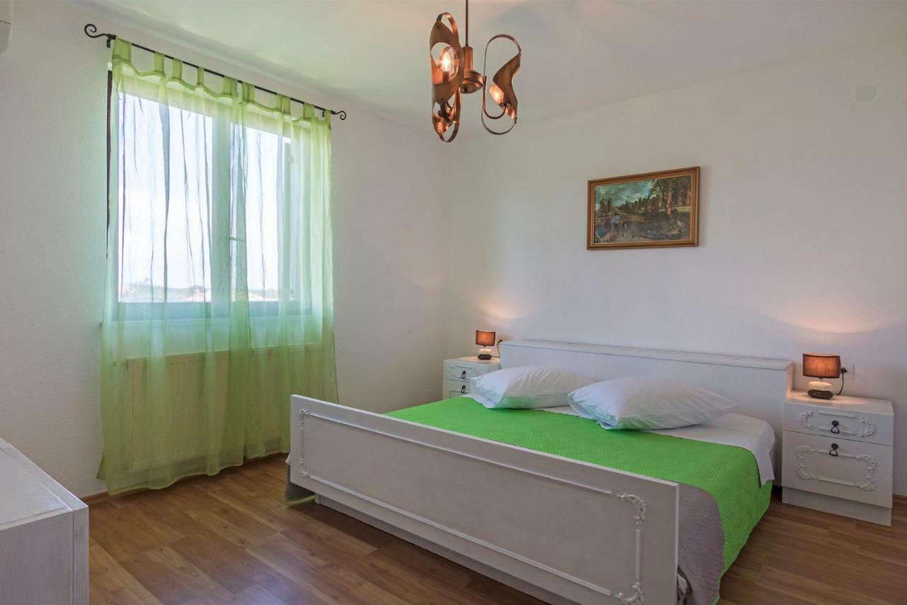 Vila Lokvanj Ližnjan Buitenkant foto