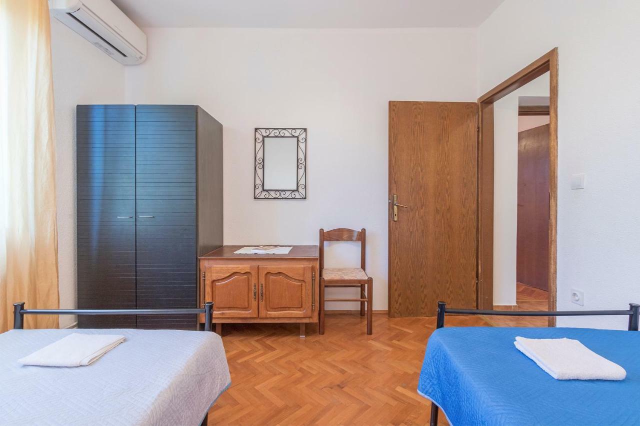 Vila Lokvanj Ližnjan Buitenkant foto